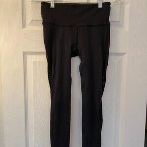 Black Lululemon leggings with Mesh sides- sz 4
